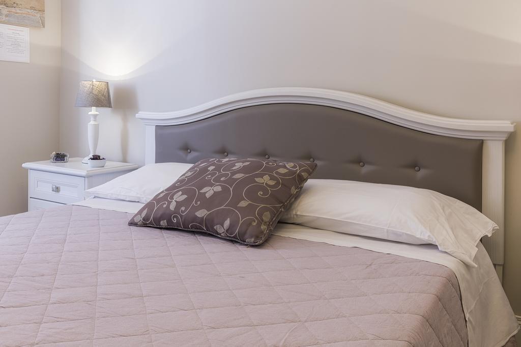 רומא Aurora Guest House מראה חיצוני תמונה