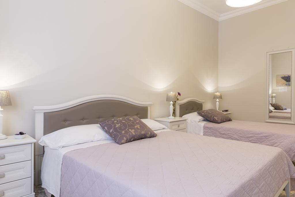 רומא Aurora Guest House מראה חיצוני תמונה