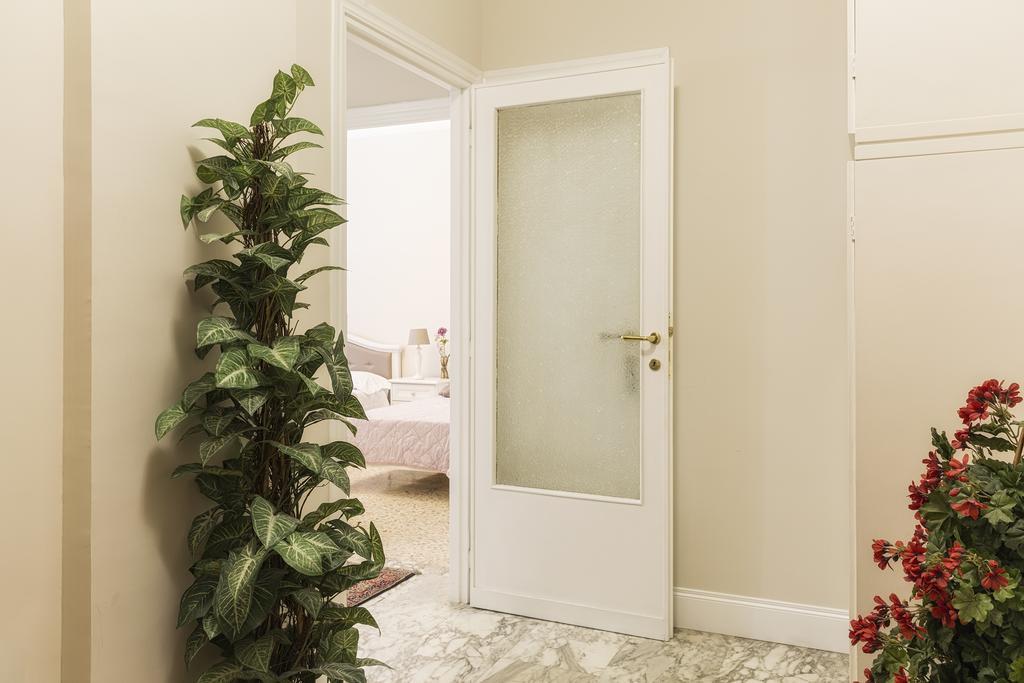 רומא Aurora Guest House מראה חיצוני תמונה